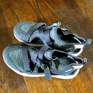 Chaco Odyssey Hikers